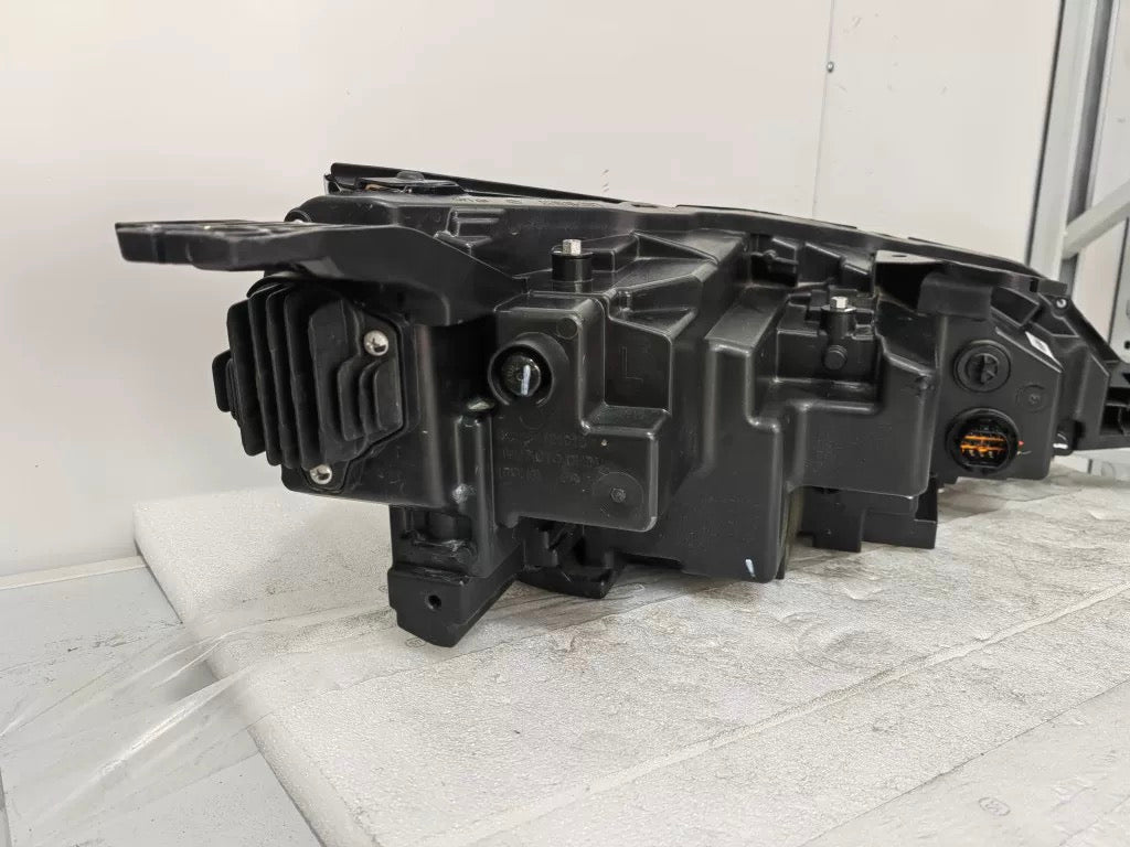 BYD Atto 3 Front Lights