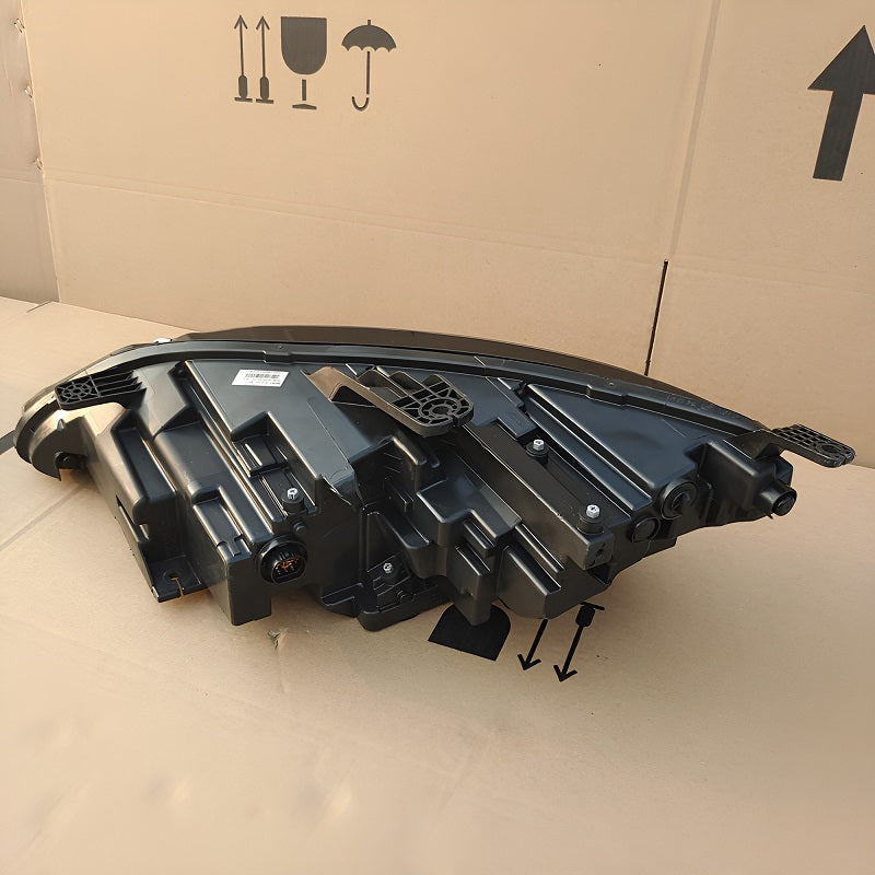 BYD Han Front Lights