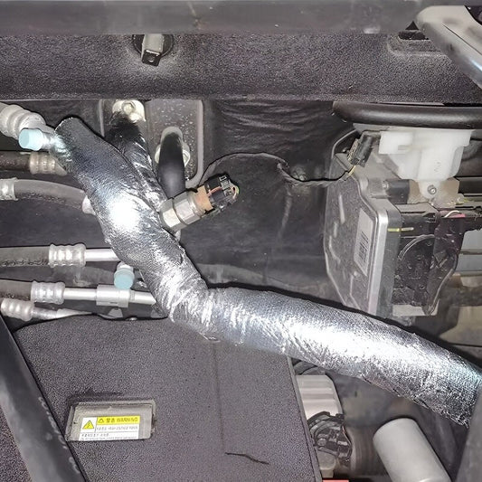 Schutzhülle für das Klimaanlagen-Kondensatrohr des BYD Atto 3