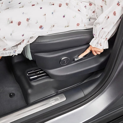 Anti-Kick-Pad unter dem Sitz für Denza B5
