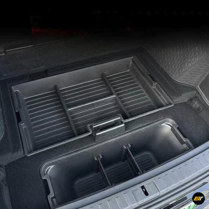 ZEEKR 7X Rear Trunk Lower Storage Box Blinkers